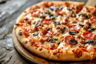 Pizza Bolognaise