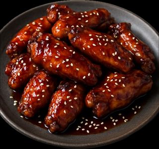 8ც ქათმის ფრთა ბარბექიუს სოუსით