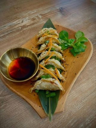Pierożki Gyoza z mięsem 7 szt.