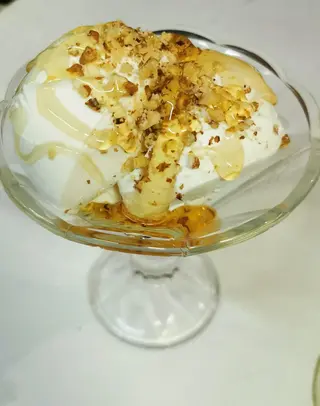 Цедено мляко с мед и орехи (170г)