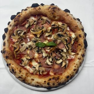 Pizza Prosciutto E Funghi  32cm