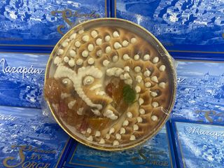 Anguila Rellena Cabello De Ángel y Yema