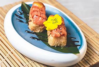 1. Salmone crispy rice - 2 pezzi