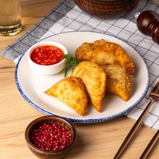 Етпен мини-чебуреки с говядиной