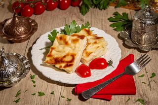 Placinta turceasca cu branza (suborek)