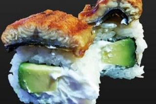 Anguila Uramaki Aguacate Con Queso Y Anguila (8 Pzs.)