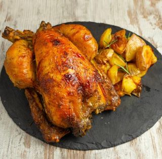 Mezzo Pollo con assaggio di patate