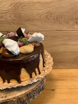 Tarta entera de fresas y suspiros Tamaño S ( M1)