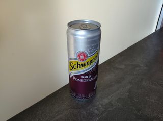 Напій Schwepps, з/б (330мл)