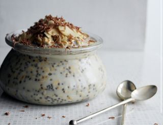 Terci de orez cu semințe de Chia și piersici