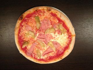 Prosciutto e carciofi