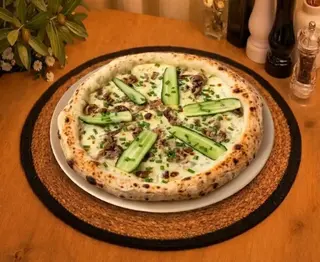 Pizza Karkówka & Ogórek