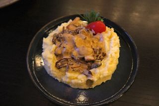 Бефстроганов з телячої вирізки (300г)