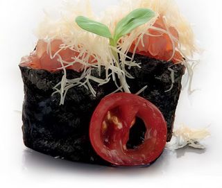 81 Gunkan spicy Tonno avvolto da alga