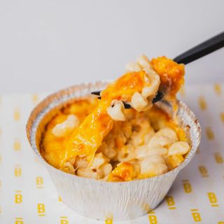 MAC AND CHEESE