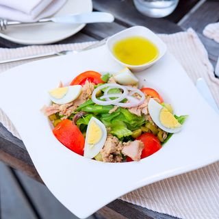 Salade Spéciale Œuf Et Fromage