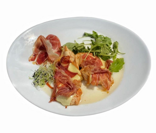 Saltinbocca cu prosciutto si piure