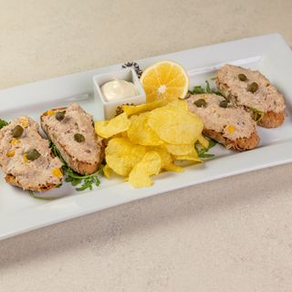 Bruschette con tonno