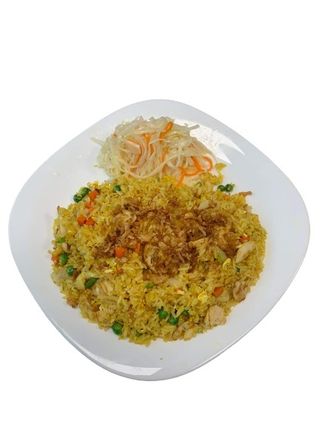 RYŻ SMAŻONY Z KREWETKAMI