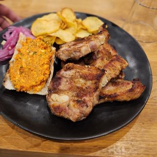 Свински гърдички без кост