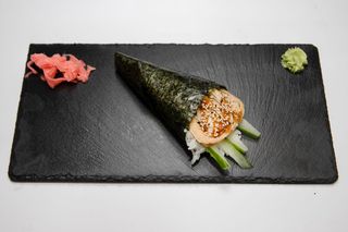 Tamago temaki