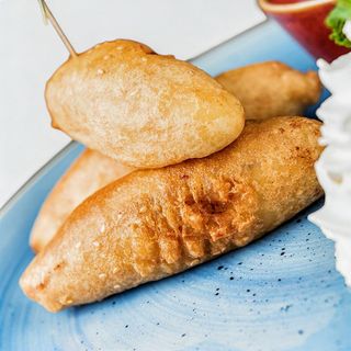 173 Smażone banany, jabłka, ananasy