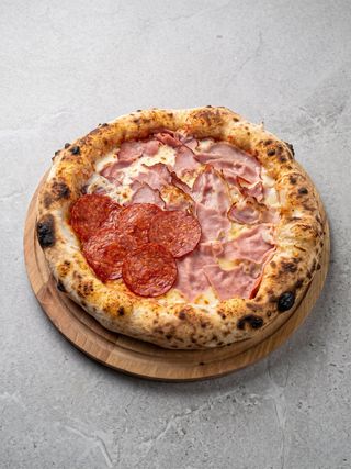 Pizza Quattro carni 25cm