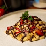 Блинчик с клубничкой и бананом 