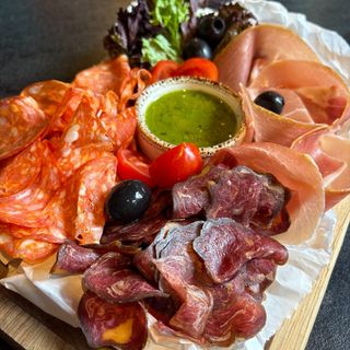 М'ясна тарілка, 235 г 