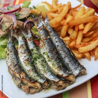 Frites Sautées À La Sardine