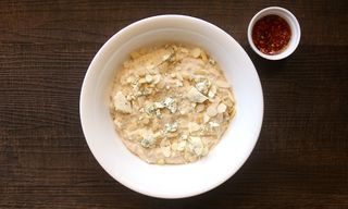 შვრიის ფაფა ოთხი ყველით