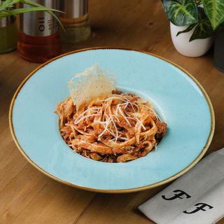 პასტა ბოლონეზე  