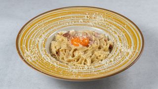 Carbonara pasta mala