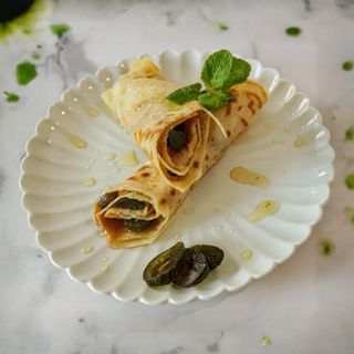 Палачинка със сладко от зелена смокиня. 30см.