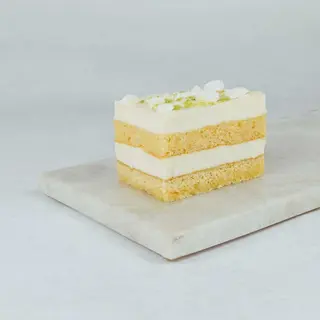 Postre de tiramisú de limón