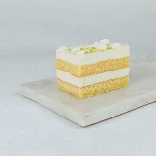 Postre de tiramisú de limón