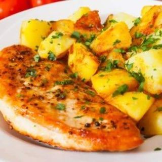 Pollo con Patatas Fritas