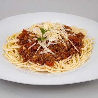 ESPARGUETE A BOLONHESA