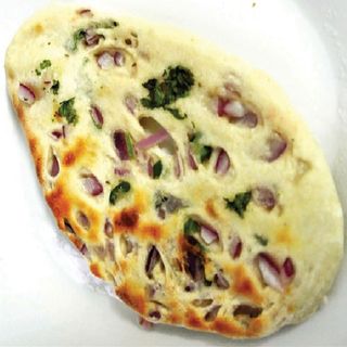 Onion cheese naan