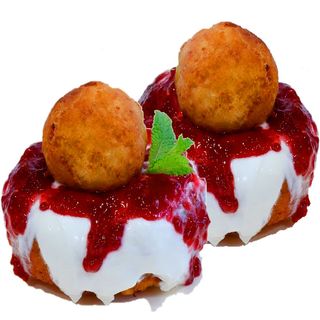 Papanași cu dulceață de Trandafiri