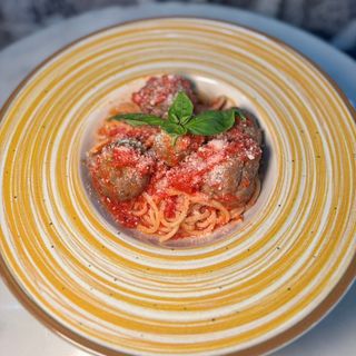 SPAGHETTI ALLA BOLOGNESE