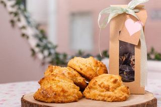 4 scones + Chá a Vulso 50gr