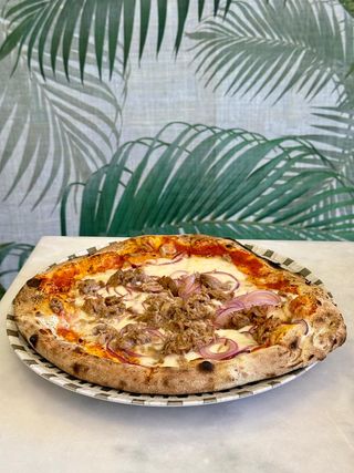 Pizza tonno e cipolla