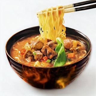 Ramen de pollo y verduras