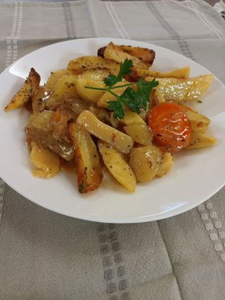 Картофена яхния (300г)