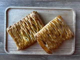 Слойка шинка-ананас-кукурудза