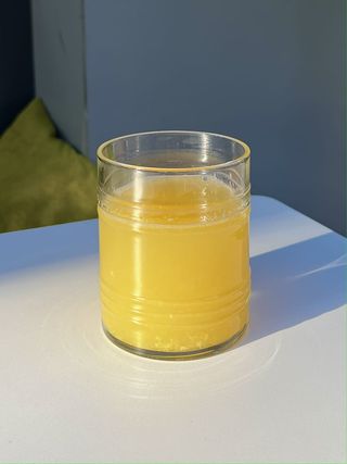 Свежевыжатый лимонный сок (200 мл.)