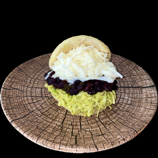 Arepa Reina con Alubias 