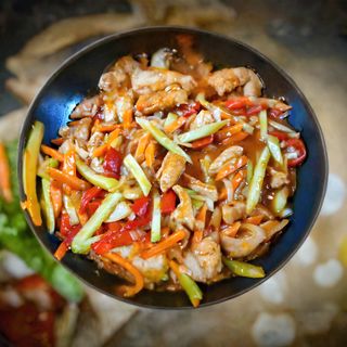 32. Свинско с гъби Муар и бамбук (800г)