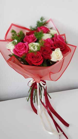 Ramo Rosas Mix Pequeno